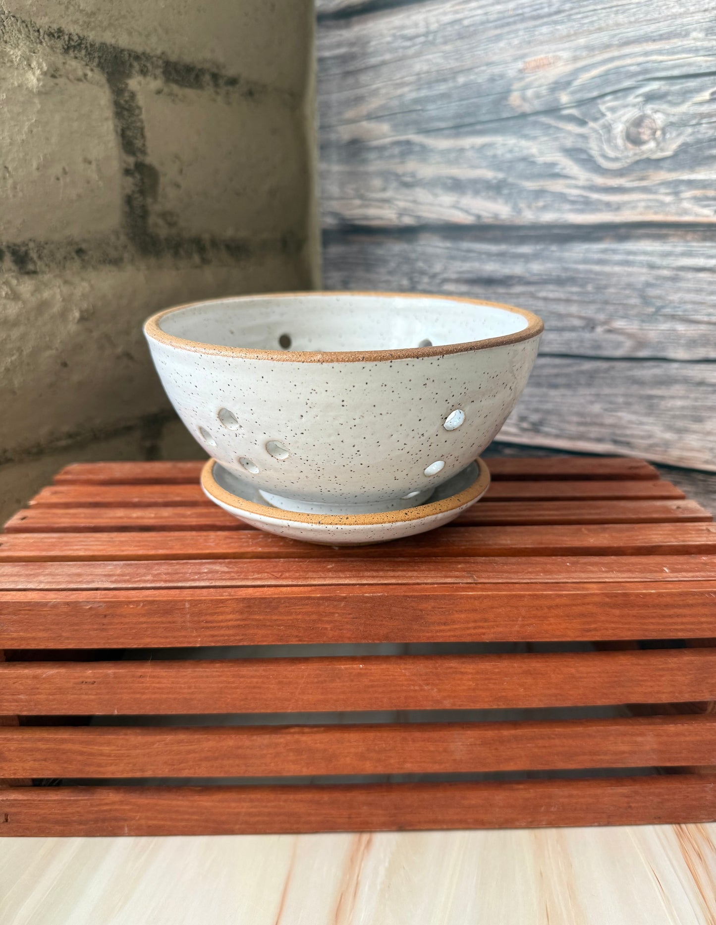 White Speckled Berry Bowl with drip tray